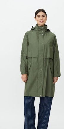 MaThrud Raincoat in Beetle